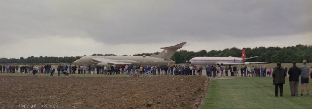 Victor about to blast down Bruntingthorpe runway