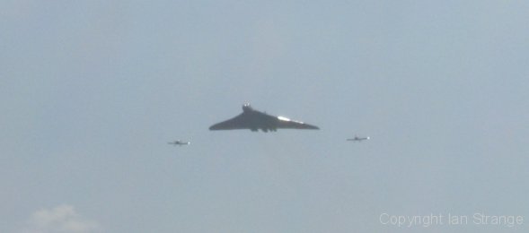 Vulcan approaches Cosford